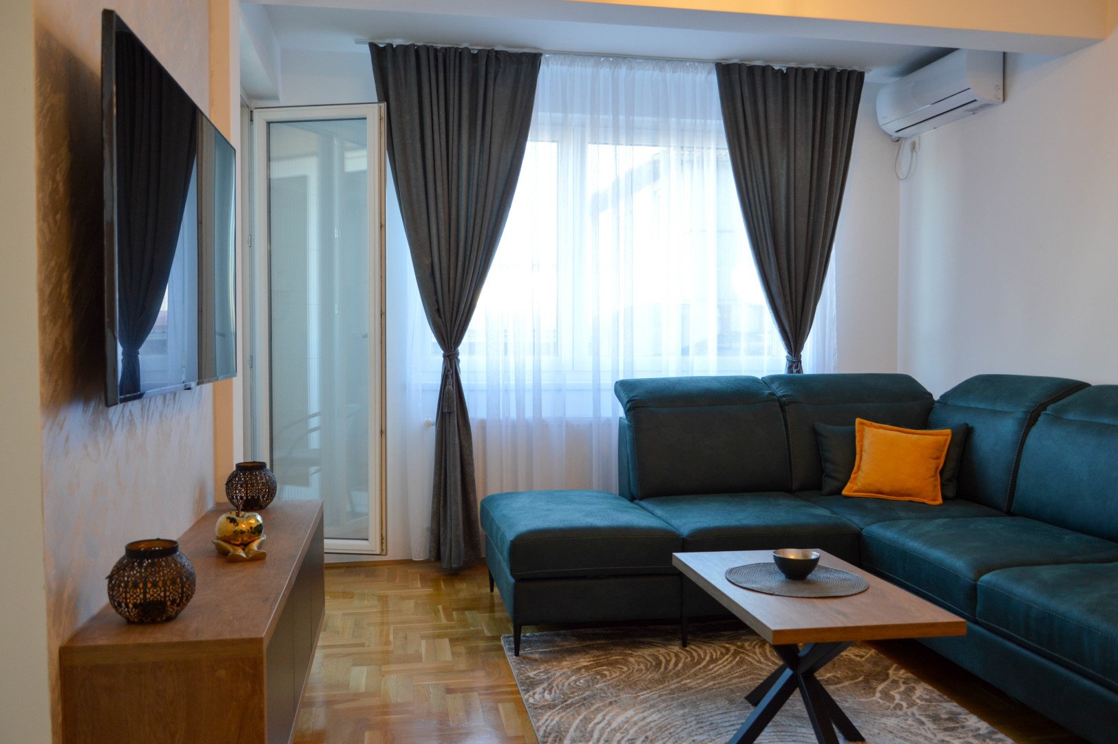 Delux apartments